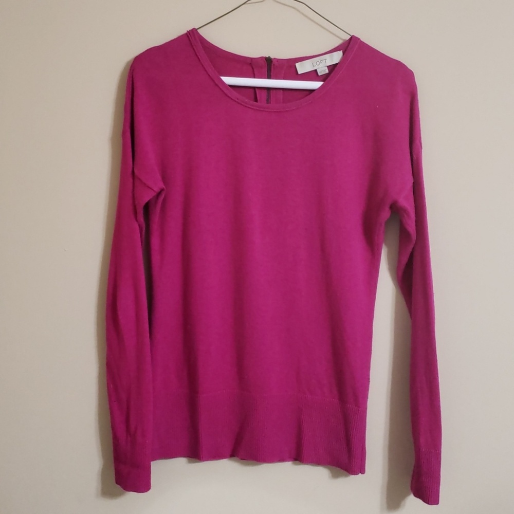 Ann Taylor LOFT fuscia long sleeve zipper top